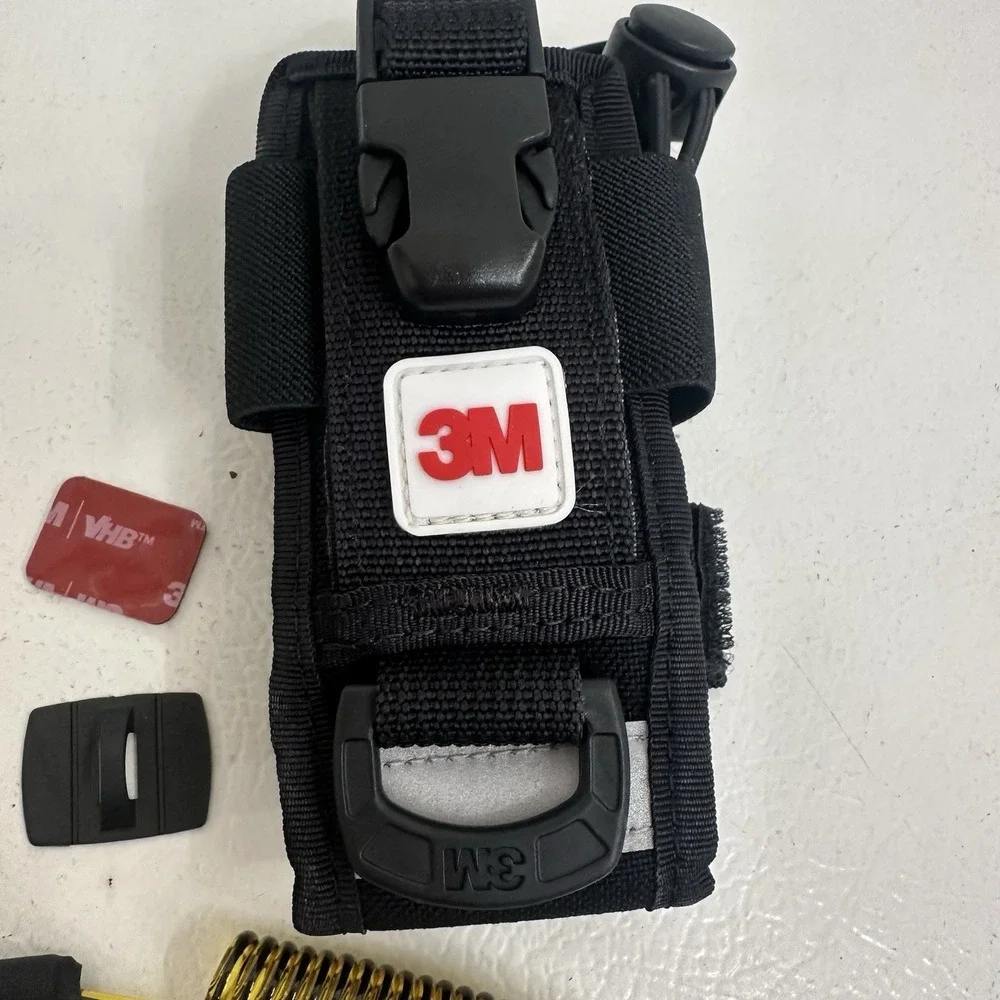 3M DBI-SALA® Adjustable Radio/Phone Holster, Clip2Loop 1500089 New Open Package